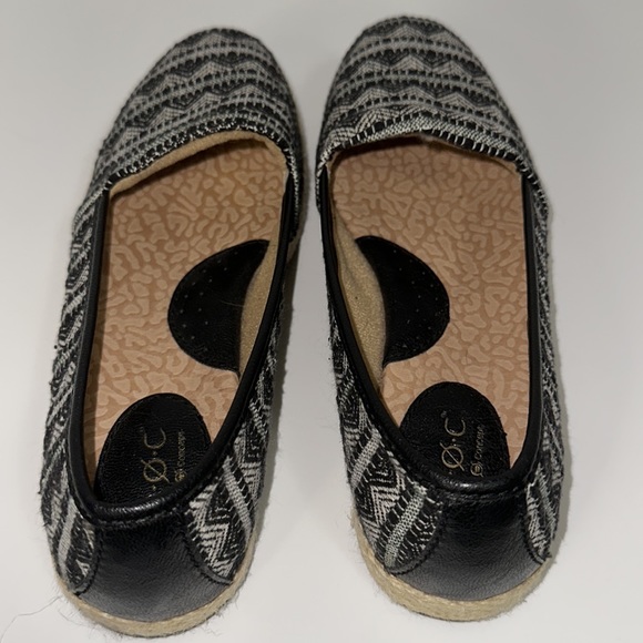 b.o.c women’s black and white printed slip ons size 6.5 - Picture 4 of 8